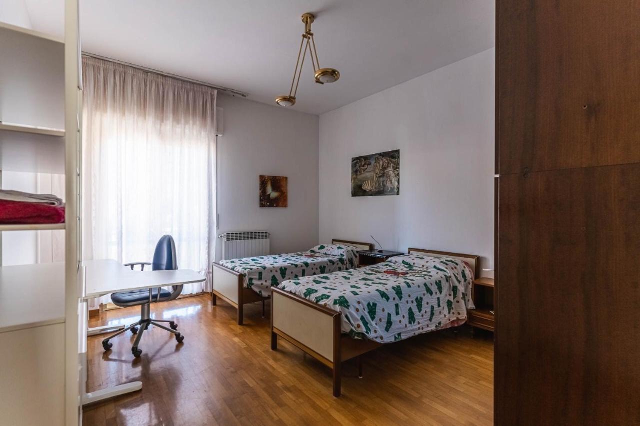 Anita Domus - Appartamento Con Vista A Pescara Kültér fotó